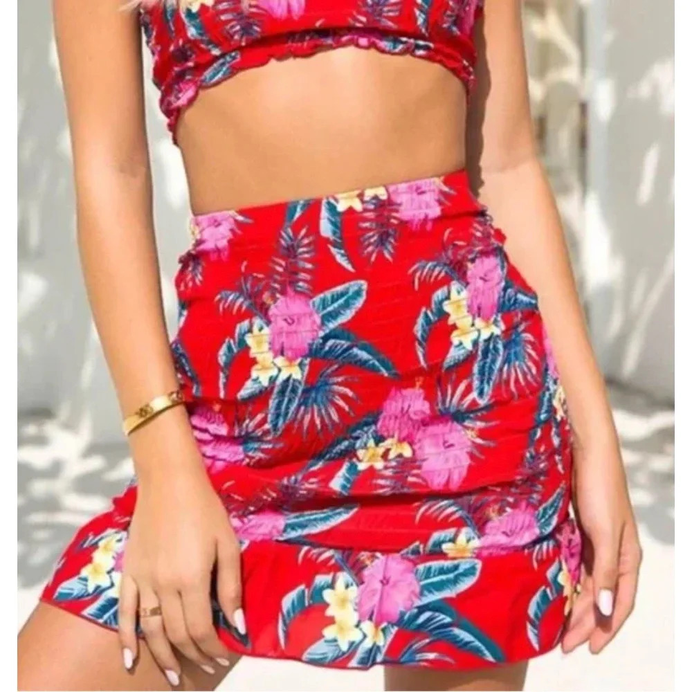 Tiger Mist Pansy Smocked Ruffle Hem Skirt Red Tropical Floral Print Size Medium